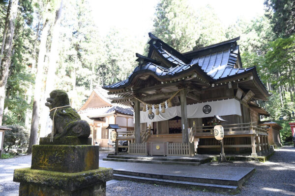 御岩神社